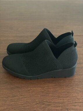 Taryn by Taryn Rose Black Women's Loafers Size 8.5